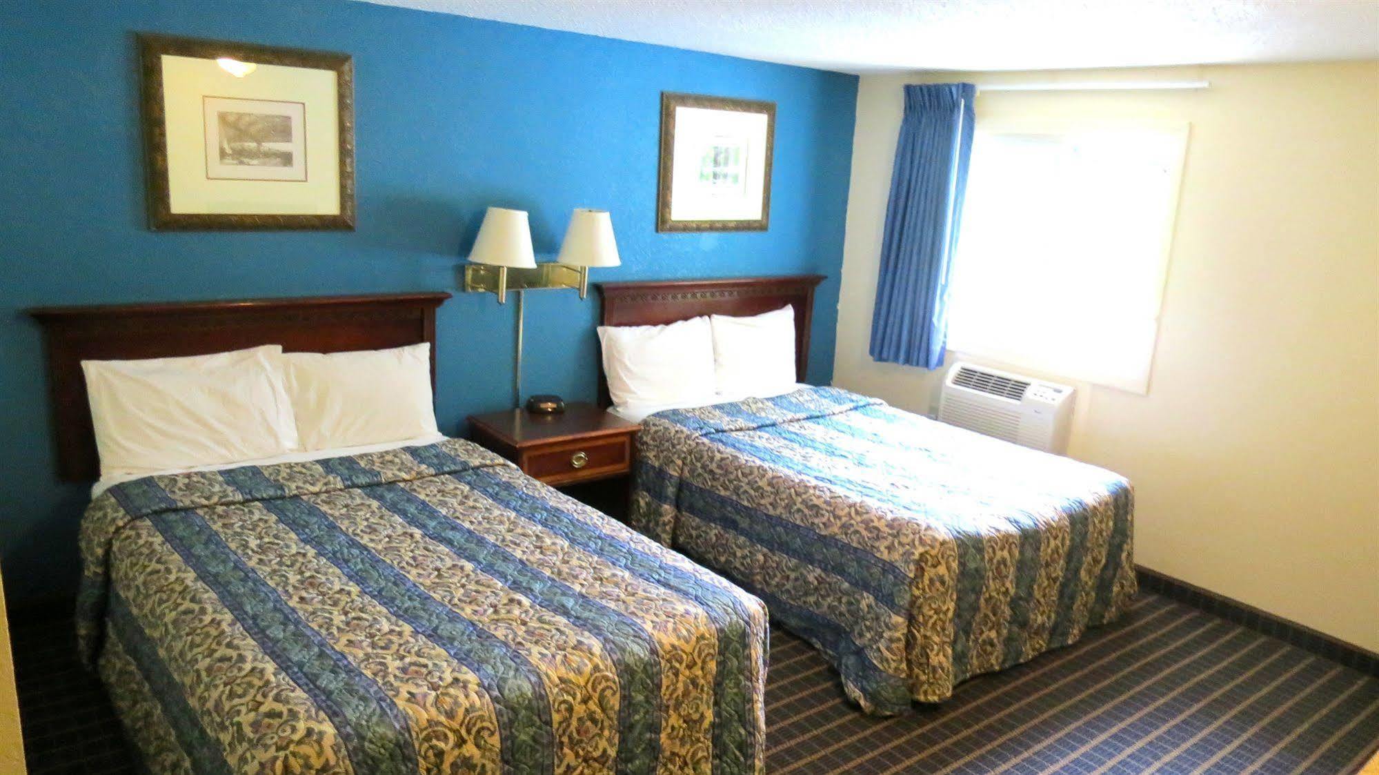 Budget Host Airport Inn Waterville Εξωτερικό φωτογραφία